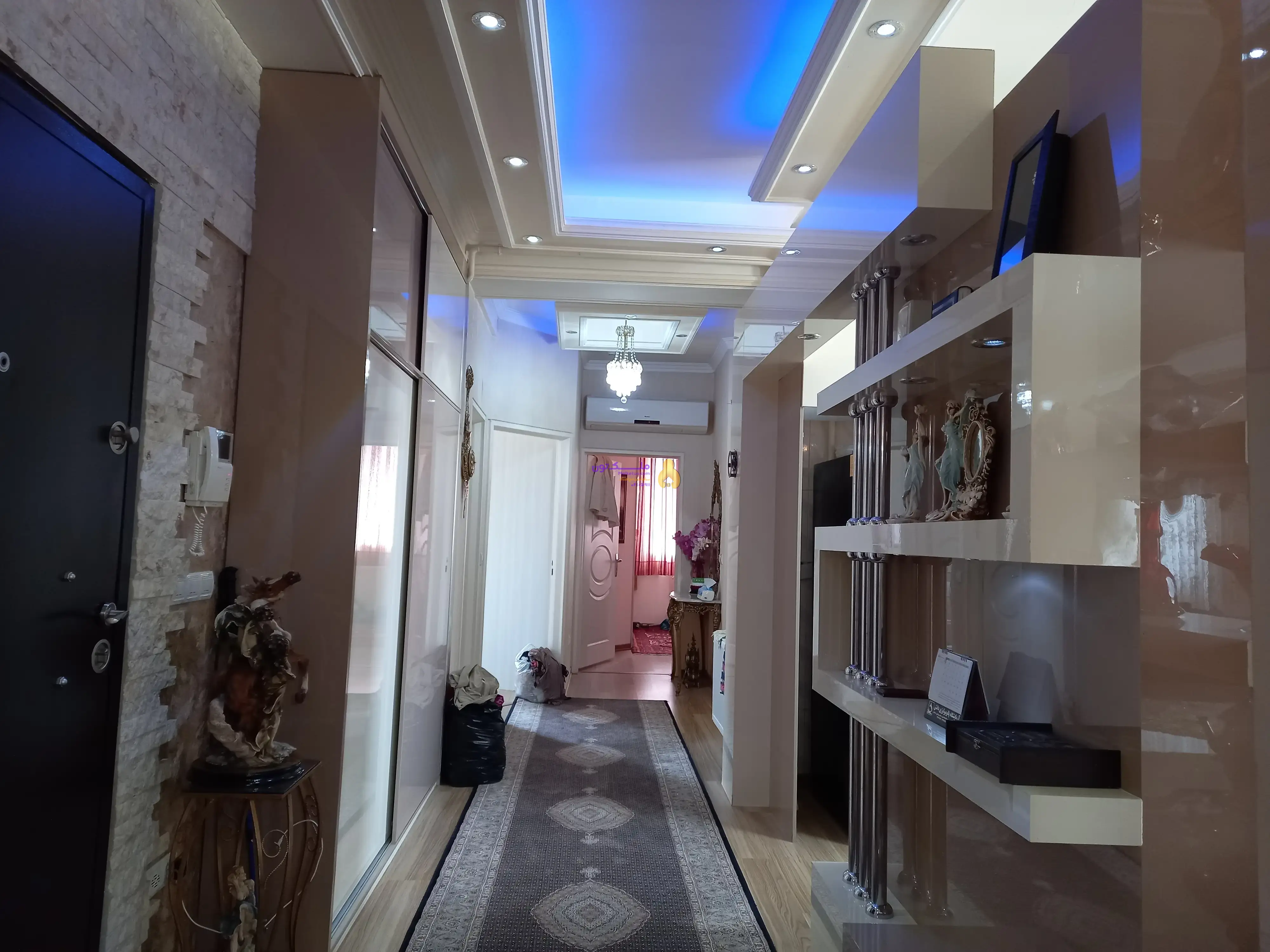 فروش آپارتمان ۲۰۶متر دونبش سه خوابه مستردار ولیعصرجنوبی